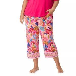 NWOT!! Cuddl Duds, Cropped Tropical Pants W/Pockets. Size M